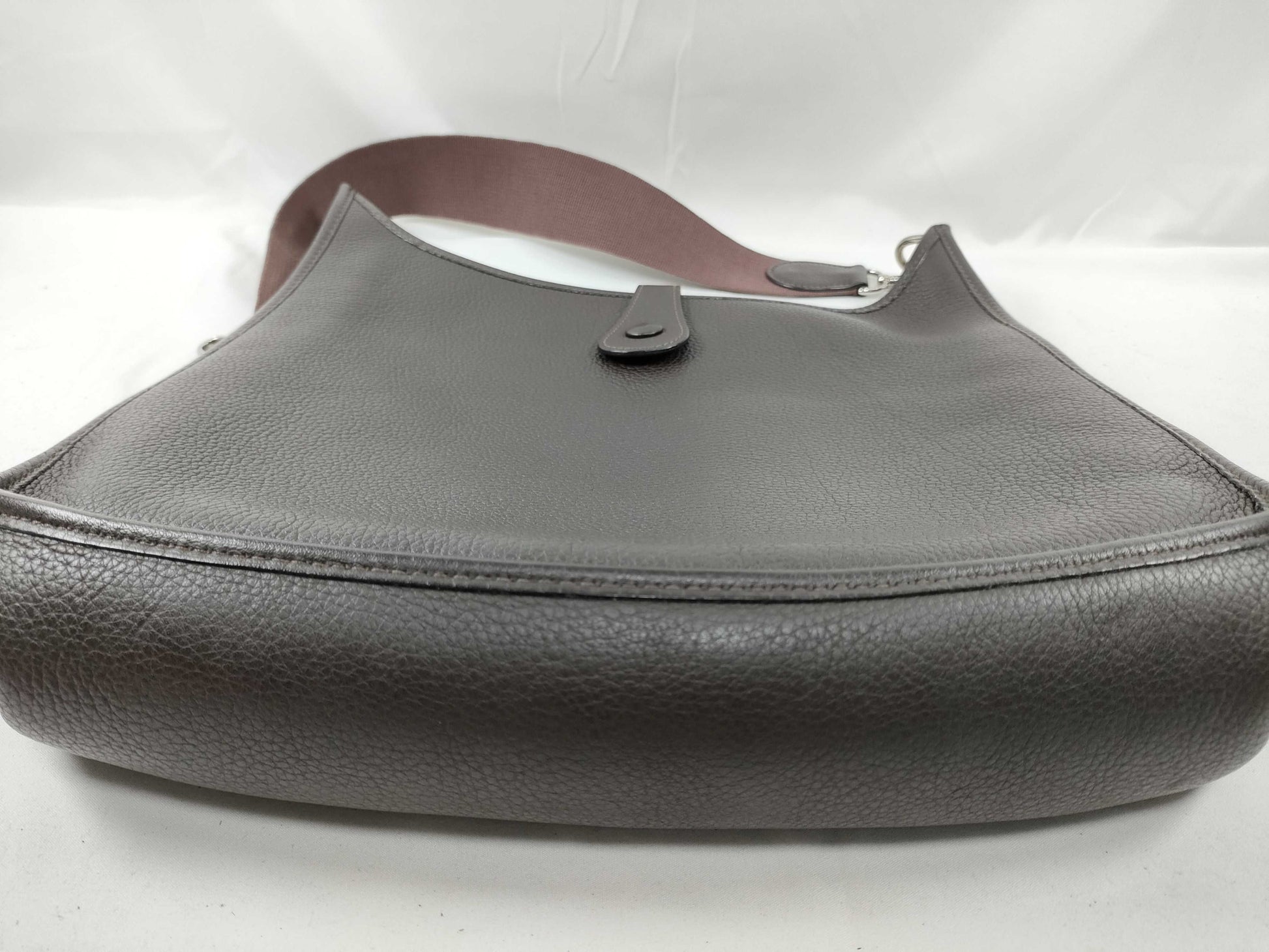 HERMES Evelyn PM □G Shoulder Bag, Box and Bag Deformed, Corner Scratches, Shoulder Strap Not Returning