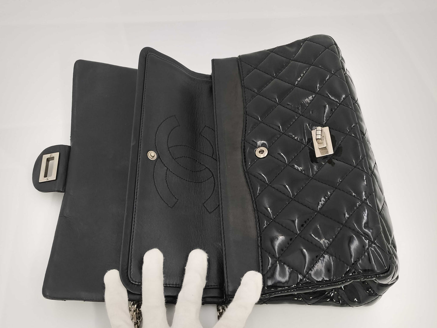 CHANEL Matelasse 2.55 Patent Leather Chain Bag, Black Shoulder Bag