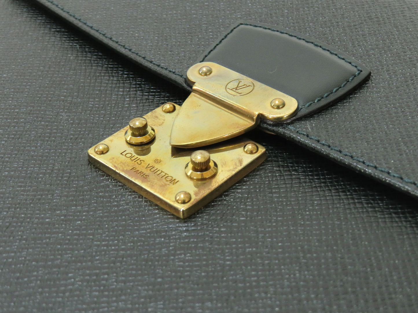 LOUIS VUITTON Taiga Louis Vuitton Taiga Second Bag Clutch Second Bag