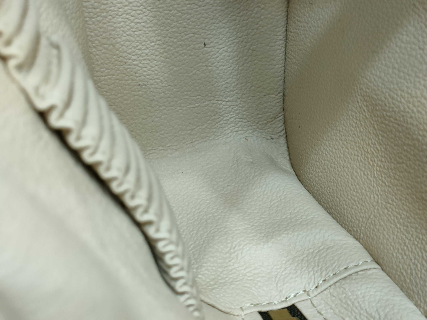 (10307_0042) LOUIS VUITTON Monogram True Towel M47522 MB0086 Second Bag