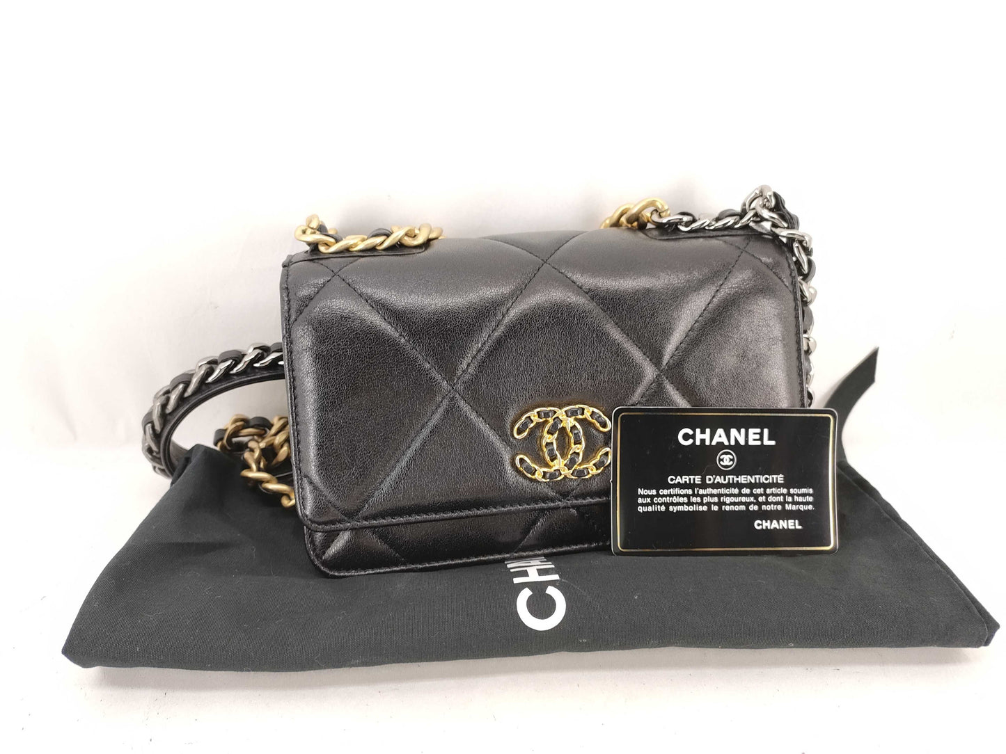 CHANEL CHANEL 19 Chain Wallet 29082946 Dust Bag, Guarantee Shoulder Bag
