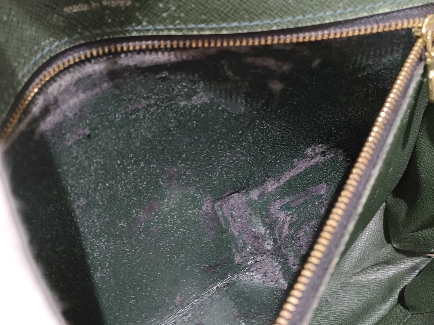 (10320_0212) LOUIS VUITTON Taiga Louis Vuitton Second Bag Taiga Clado M30194 Second Bag