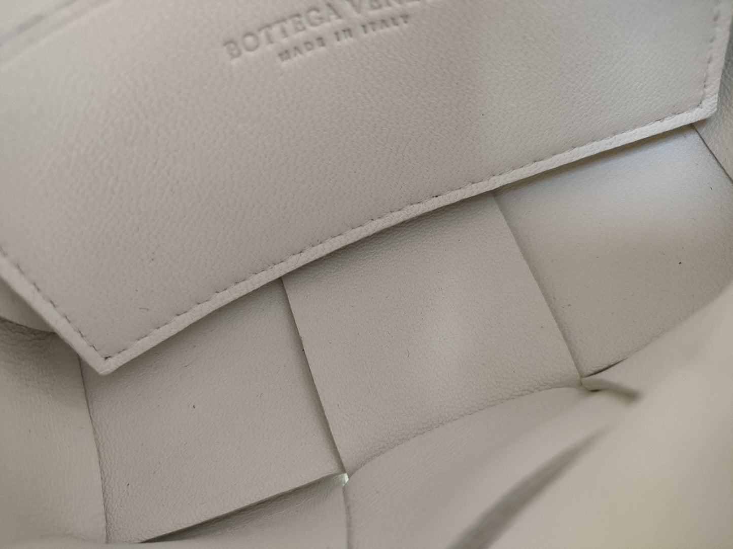 BOTTEGA VENETA Intrecciato Bottega Veneta Maxi Intrecciato Candy Cassette Shoulder Bag
