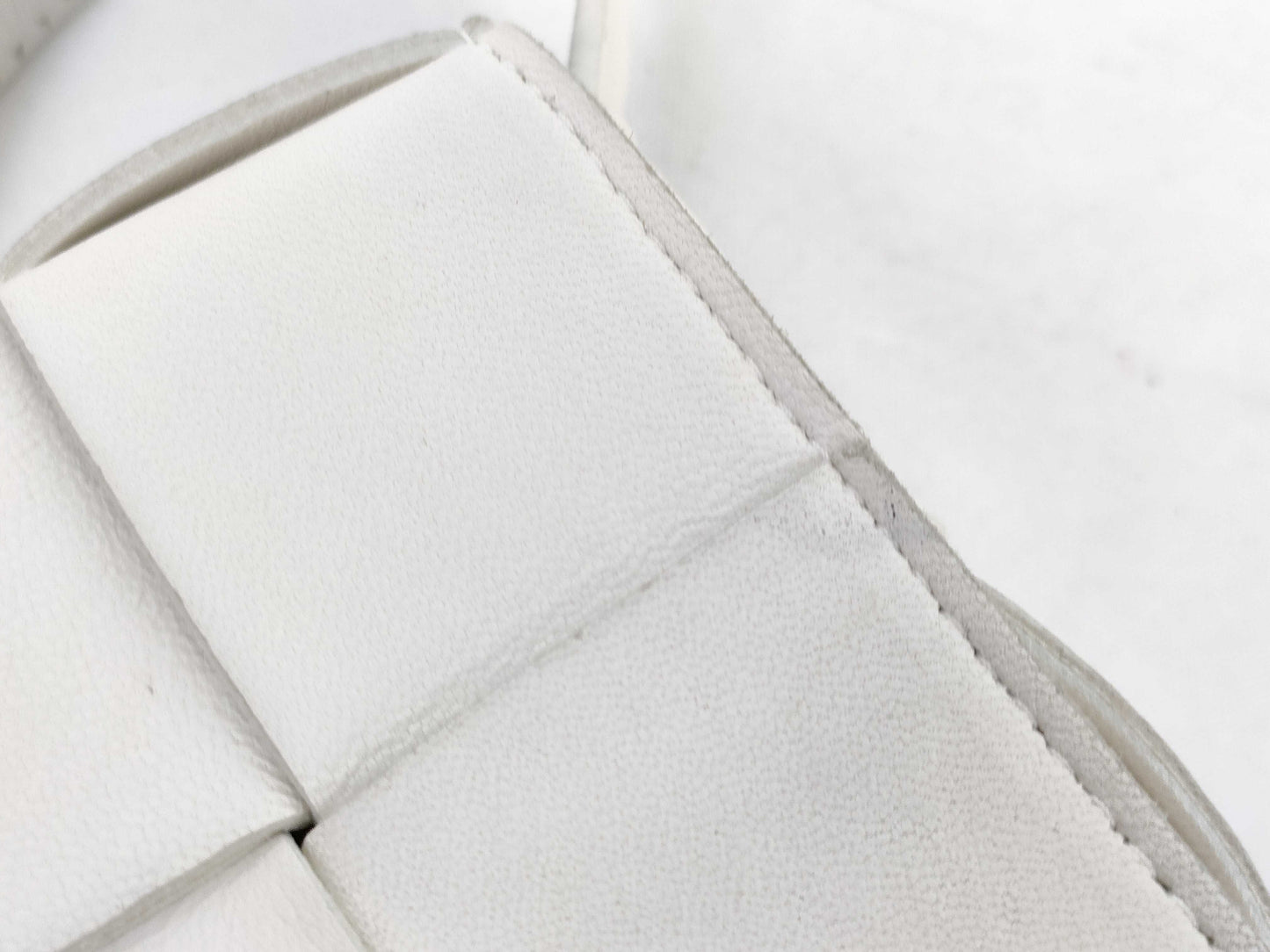 BOTTEGA VENETA Intrecciato Bottega Veneta Maxi Intrecciato Candy Cassette Shoulder Bag