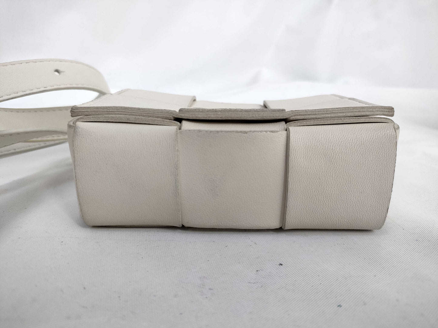 BOTTEGA VENETA Intrecciato Bottega Veneta Maxi Intrecciato Candy Cassette Shoulder Bag