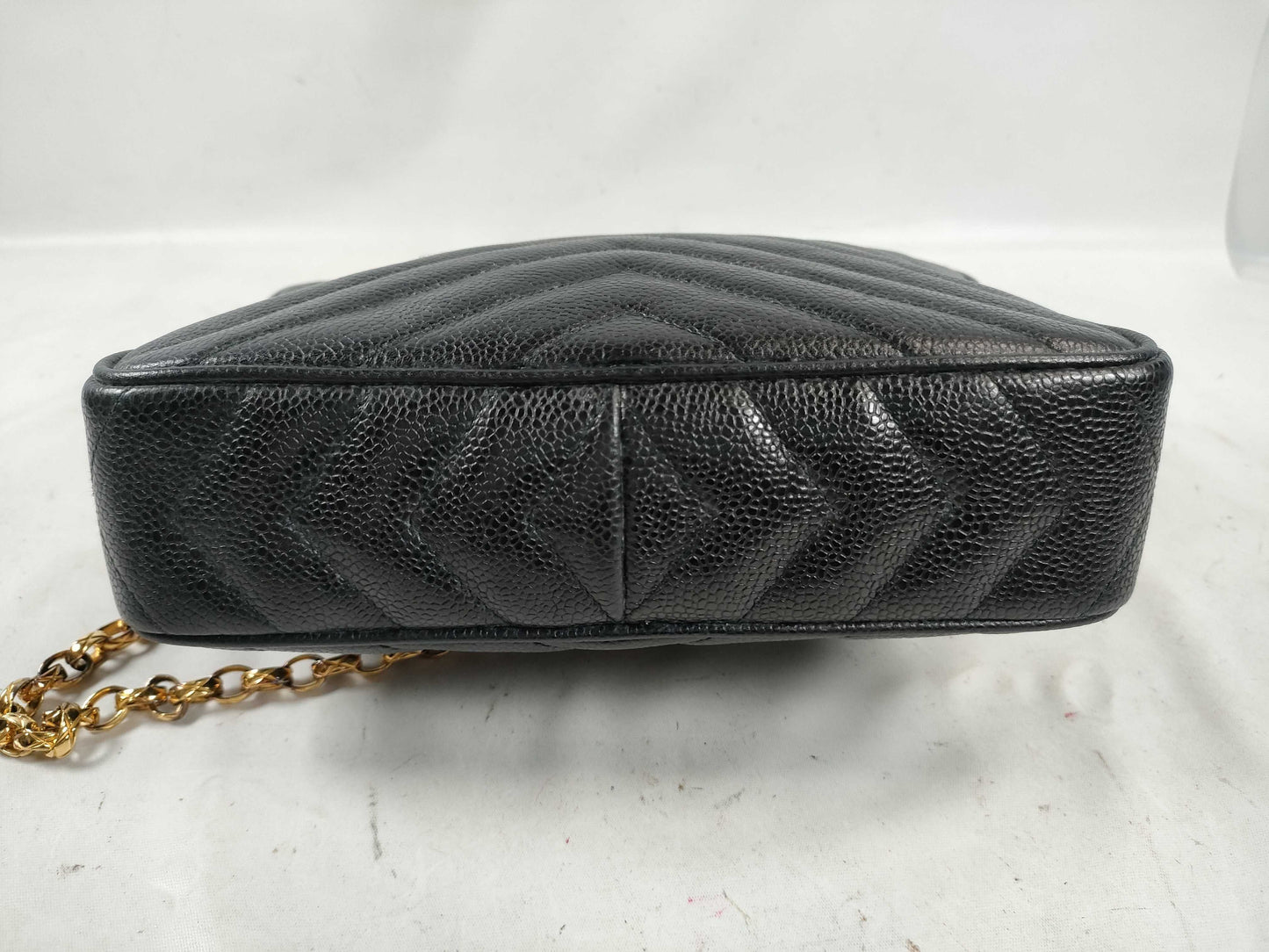 CHANEL Caviar Skin Chevron V-Stitch Fringe Chain Shoulder Bag 2556869