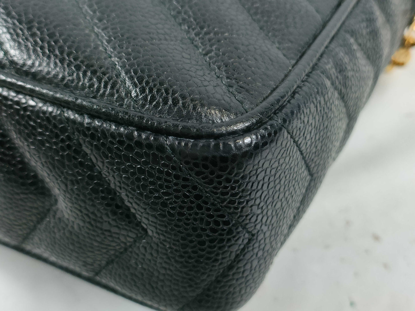 CHANEL Caviar Skin Chevron V-Stitch Fringe Chain Shoulder Bag 2556869