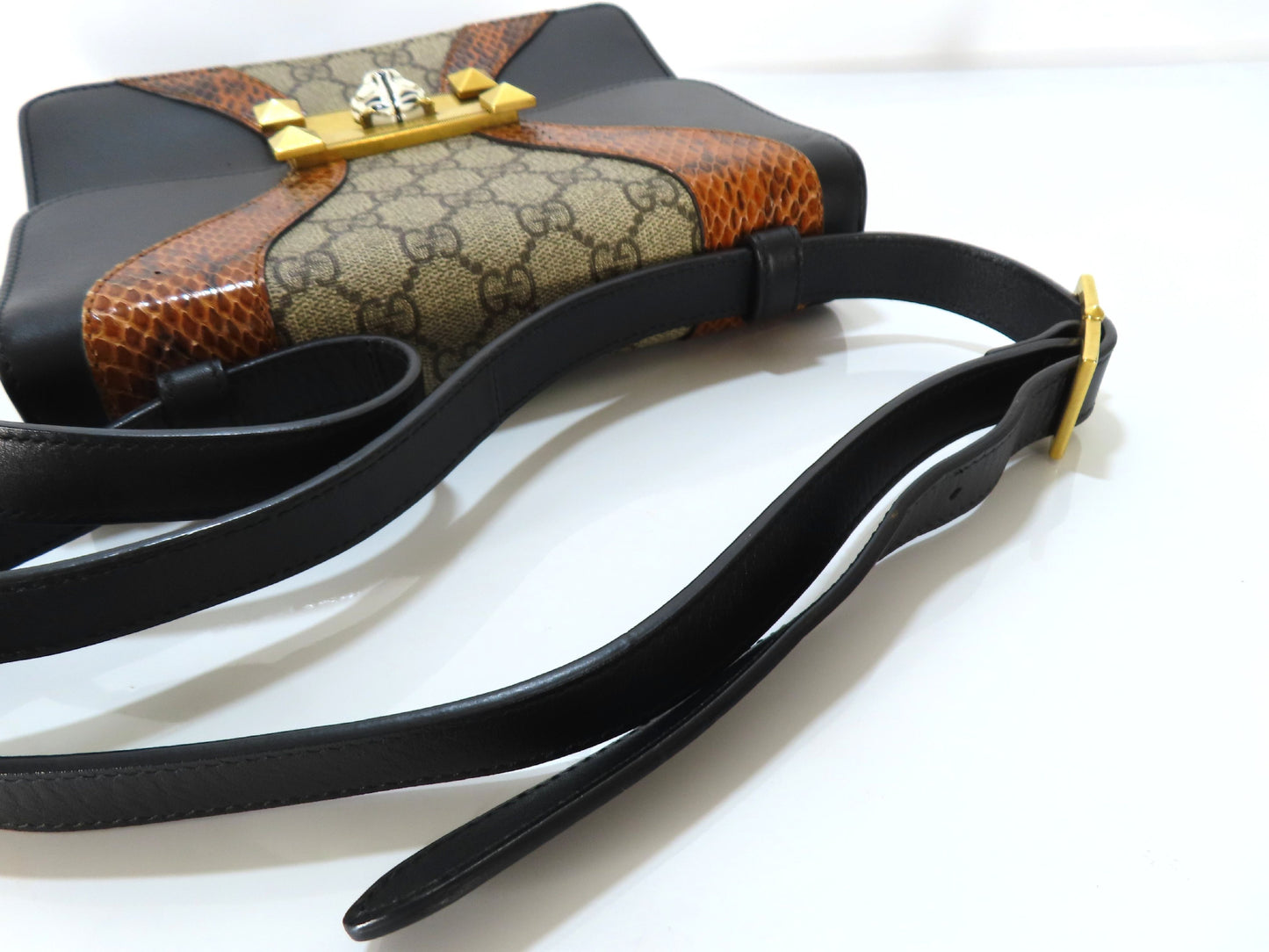 GUCCI Leather Shoulder Bag