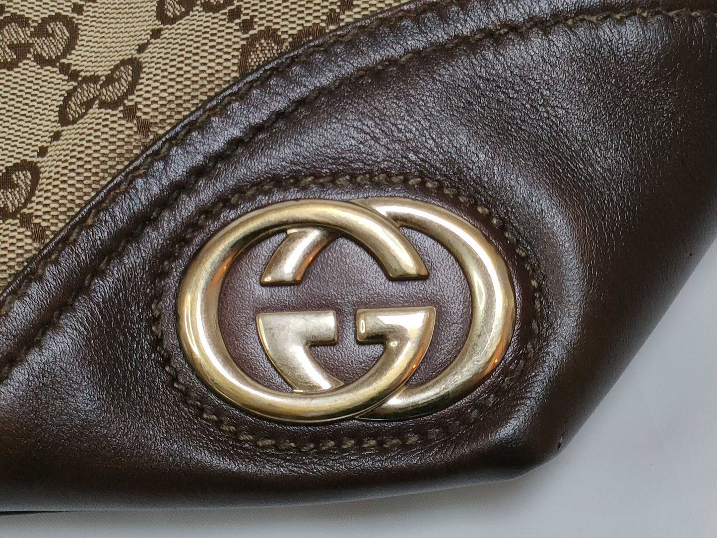 GUCCI GUCCI GG Canvas Sherry Shoulder Tote Bag