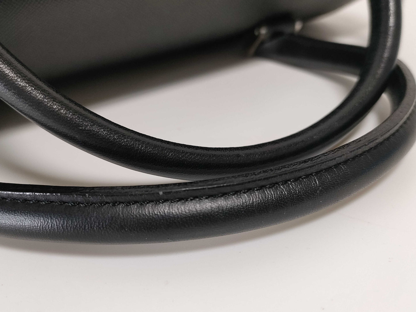 BURBERRY Black Handbag