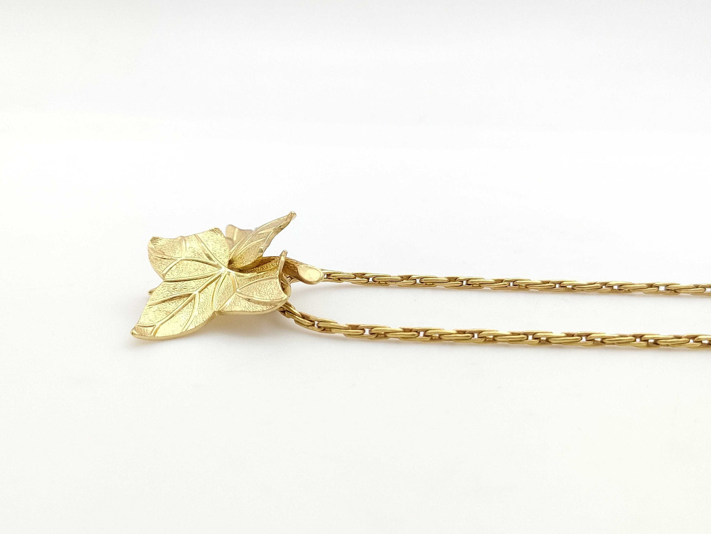 Dior necklace