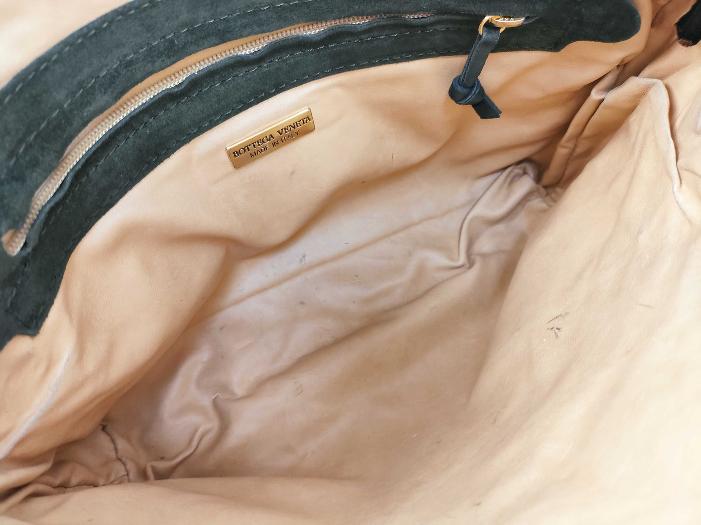BOTTEGA VENETA Maxi Intrecciato Shoulder Bag