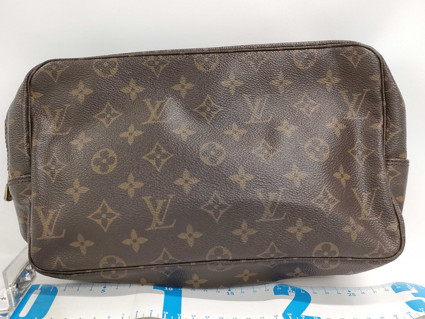 LOUIS VUITTON Monogram Truest Wallet 28 Second Bag
