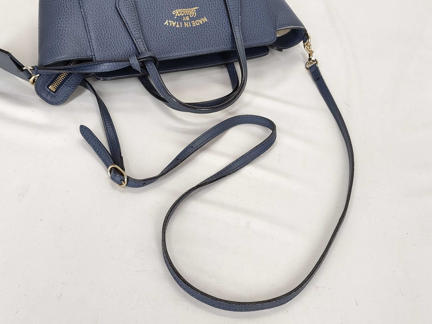 GUCCI Swing Mini Handbag with Top Handle and Gold Hardware 368827 498879