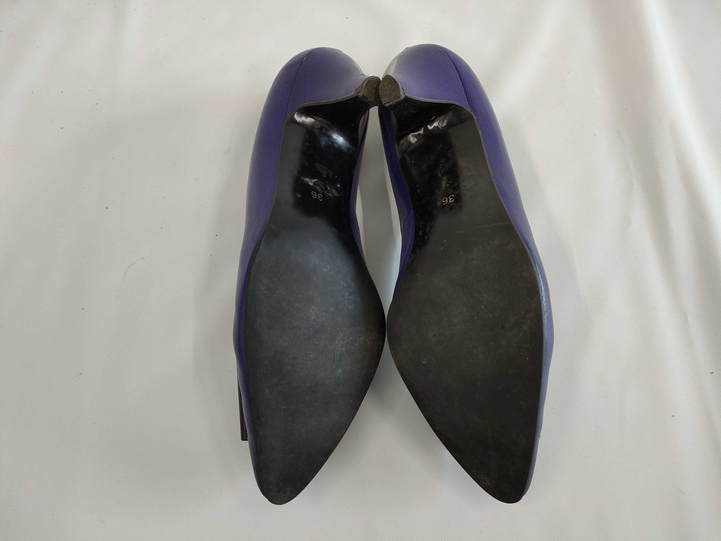 Yves Saint Laurent Leather Pumps, Blue, Size 6