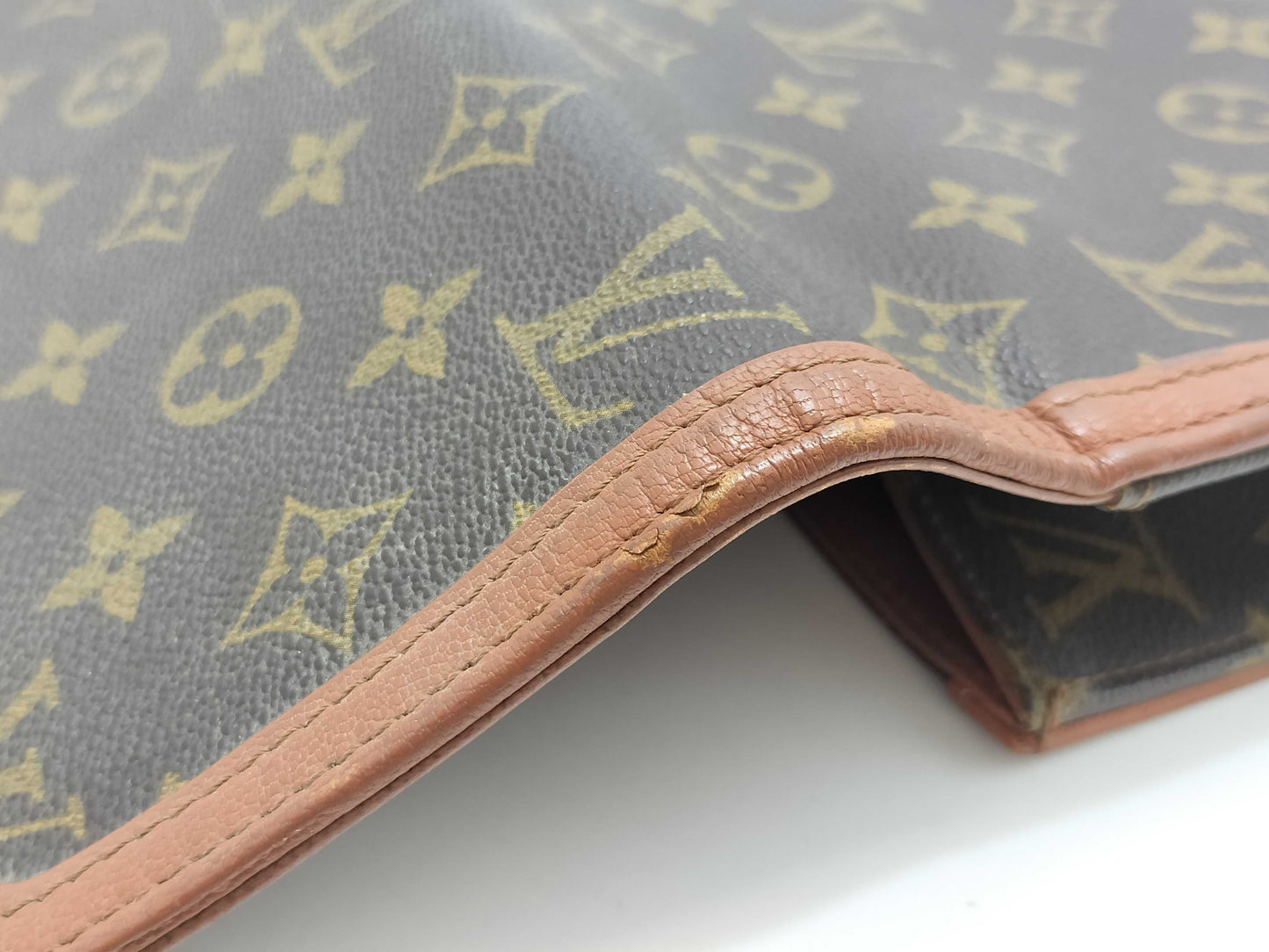 LOUIS VUITTON Monogram LV Pochette Dame Monogram Clutch Bag