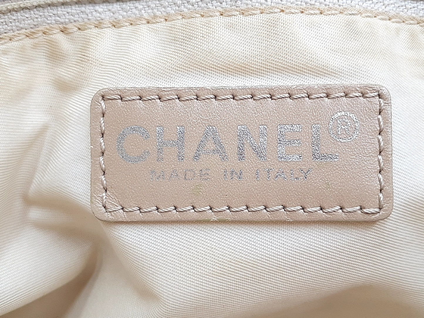CHANEL New Travel Line 3-Piece Tote Bag Set with Stickers