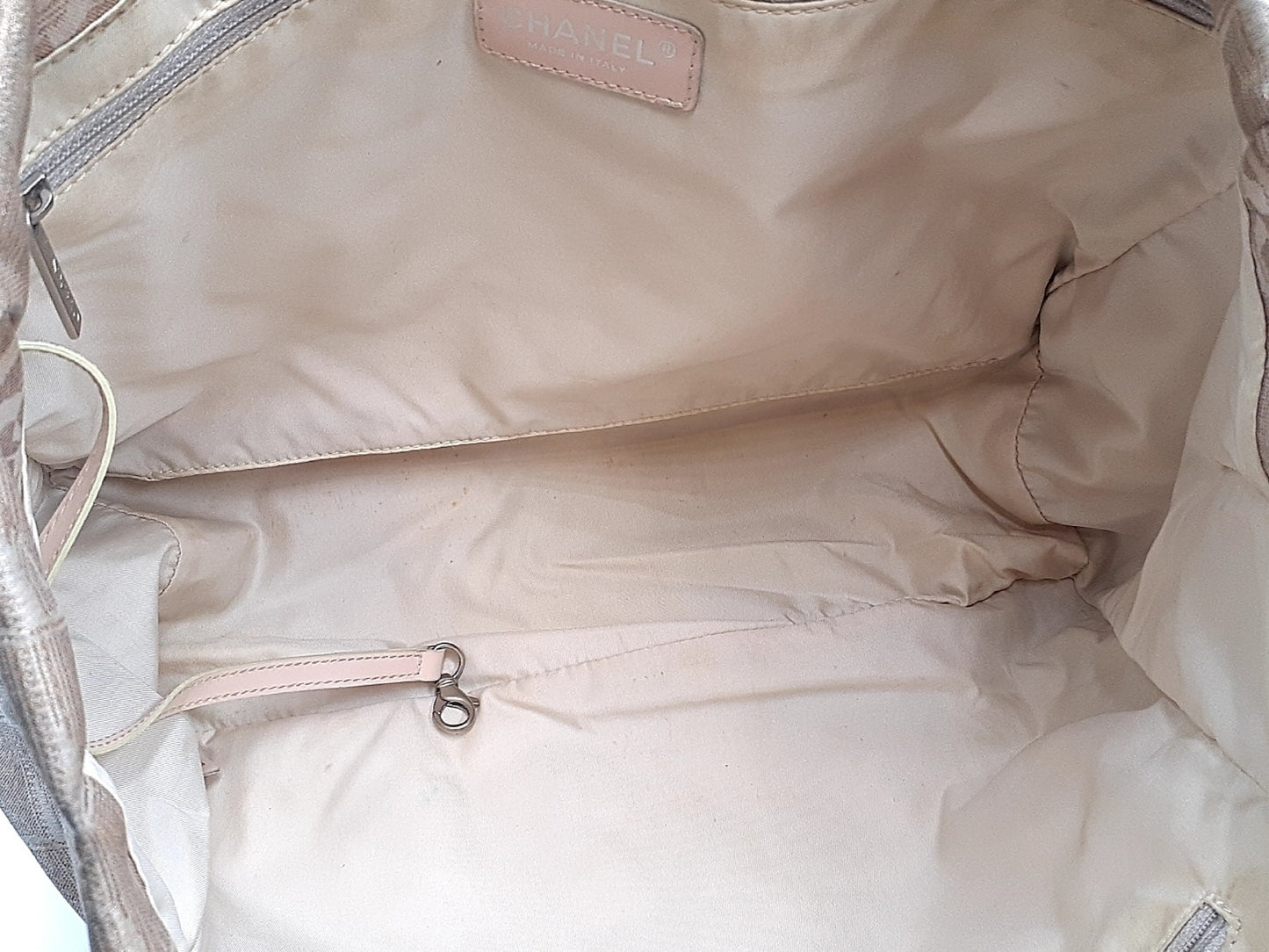 CHANEL New Travel Line 3-Piece Tote Bag Set with Stickers