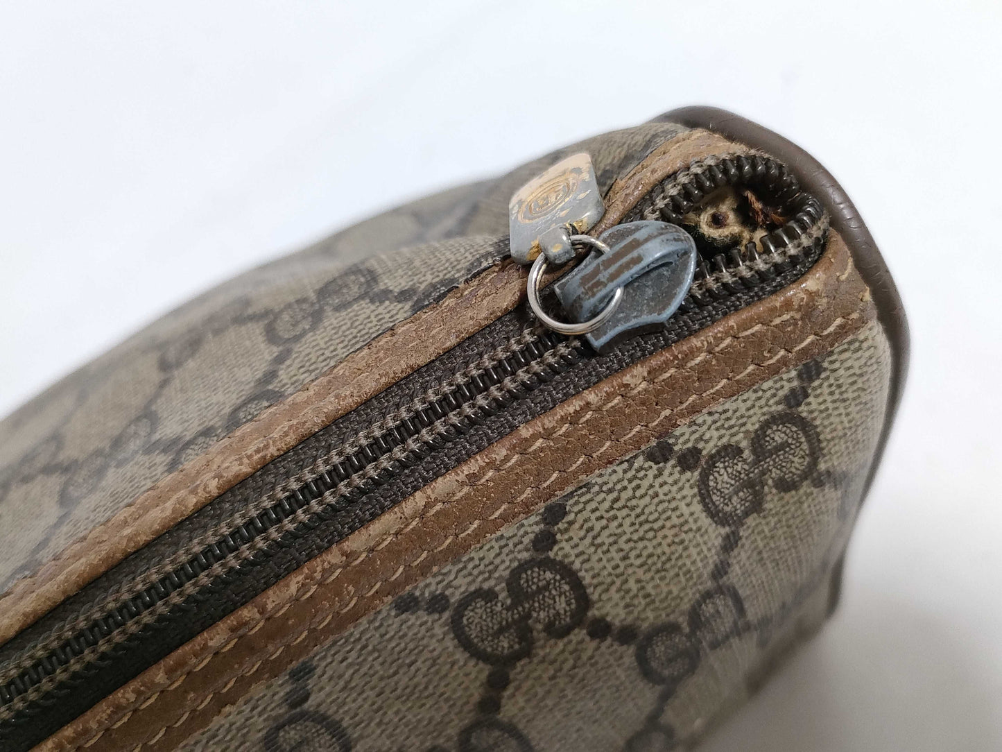 GUCCI GG Supreme GUCCI Shoulder Bag