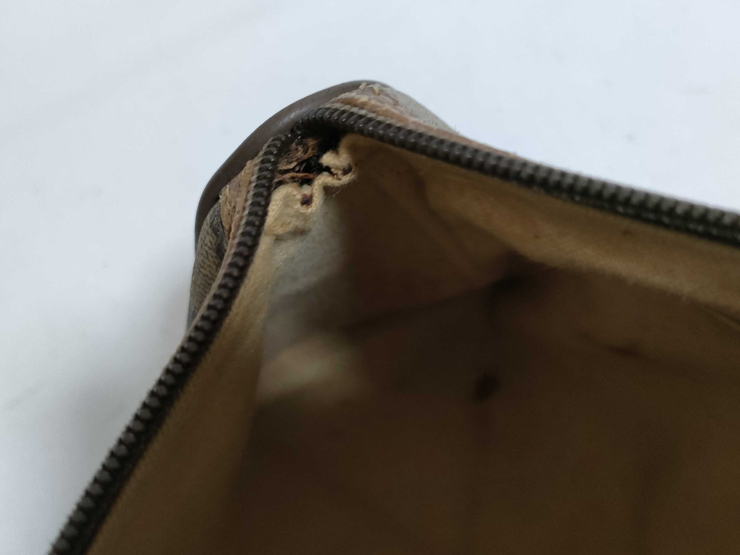 GUCCI GG Supreme GUCCI Shoulder Bag