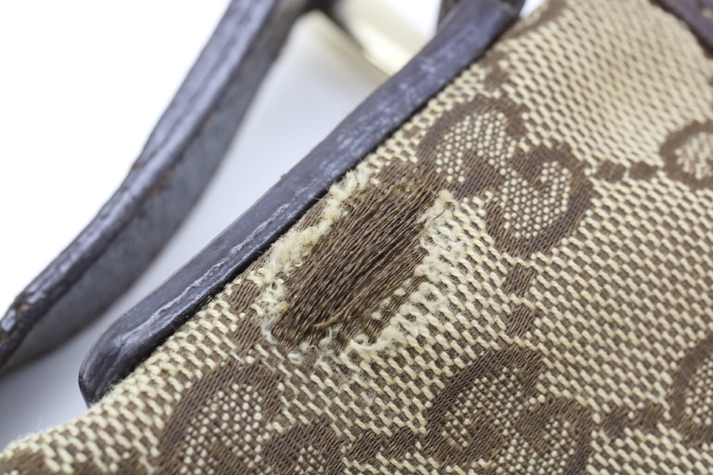 GUCCI GG Canvas Abbey Shoulder Bag