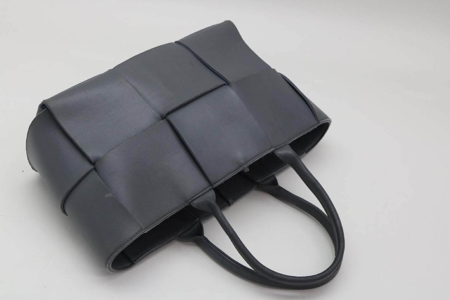 BOTTEGA VENETA Arco Small Leather Handbag