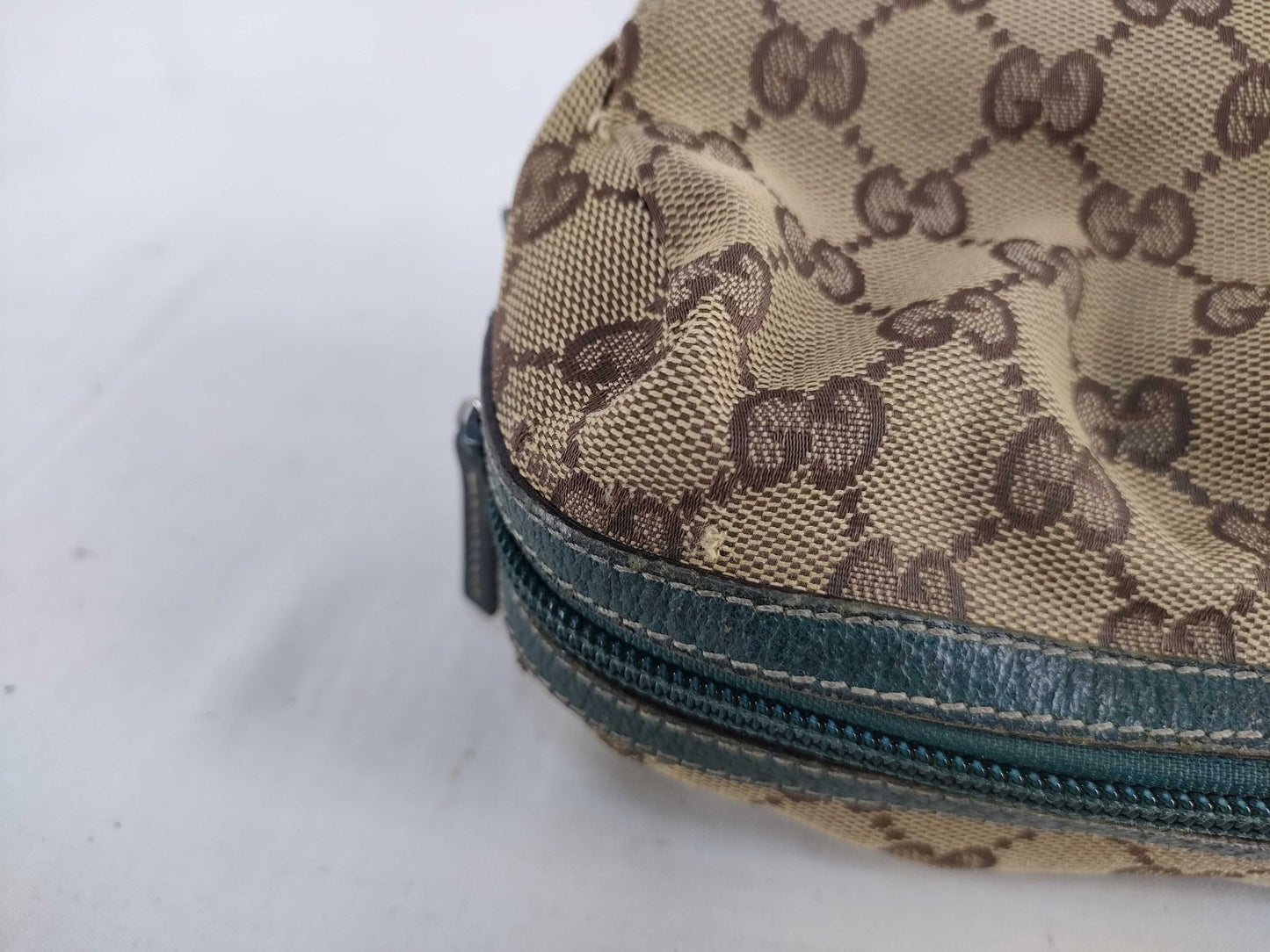 GUCCI 29595 Pouch Brown x Beige GG Canvas Pouch