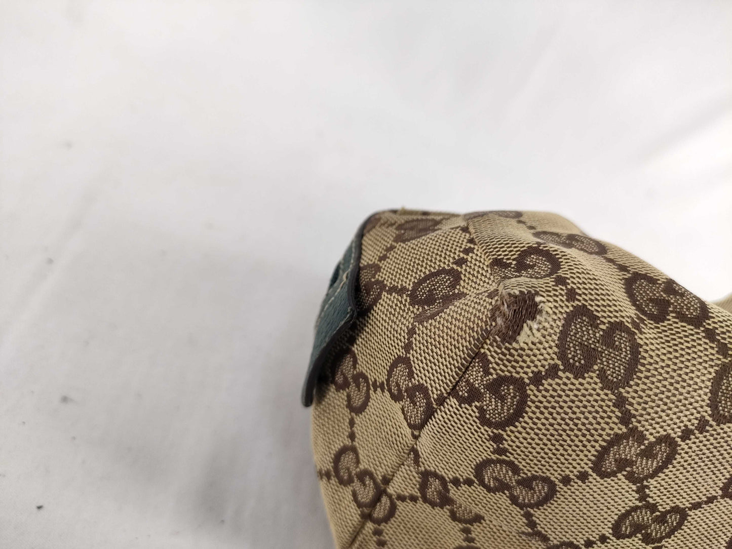 GUCCI 29595 Pouch Brown x Beige GG Canvas Pouch