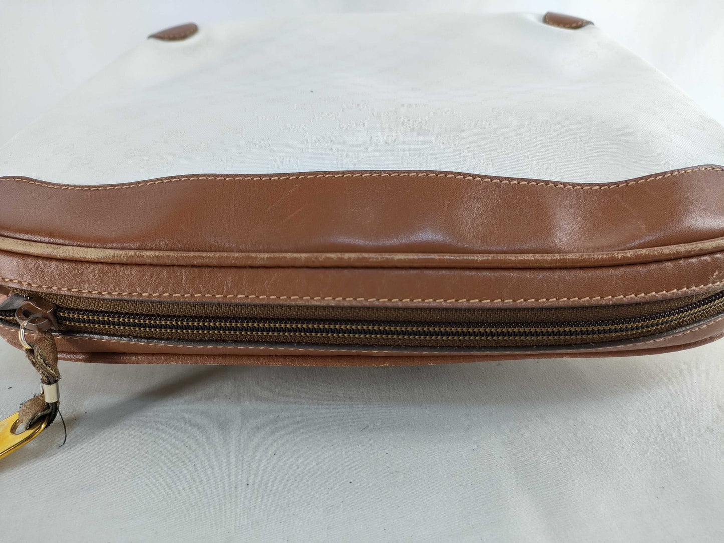 GUCCI 001/104 Shoulder Bag Micro GG PVC and Leather White and Brown Shoulder Bag