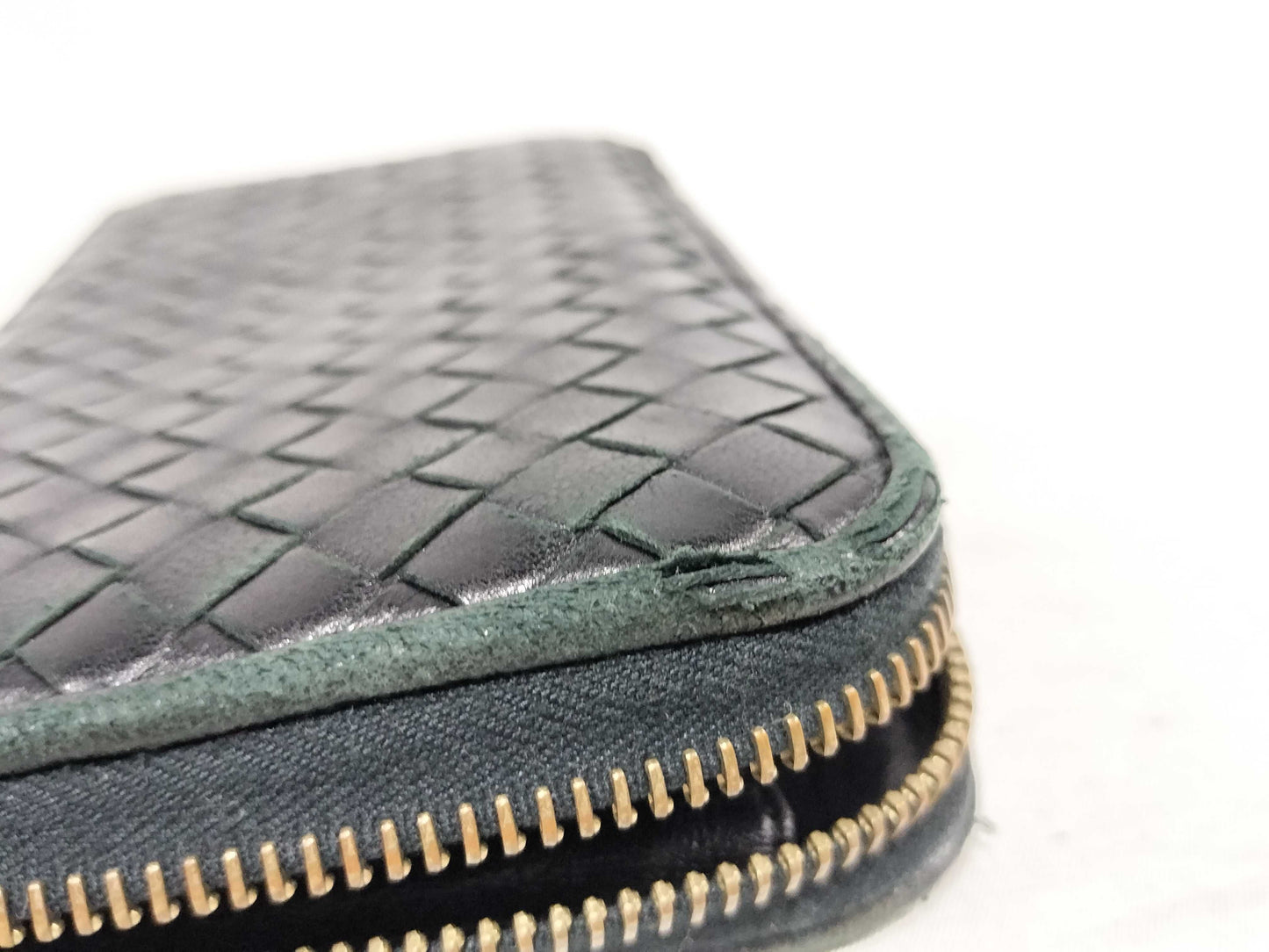 BOTTEGA VENETA Intrecciato Zippy Wallet