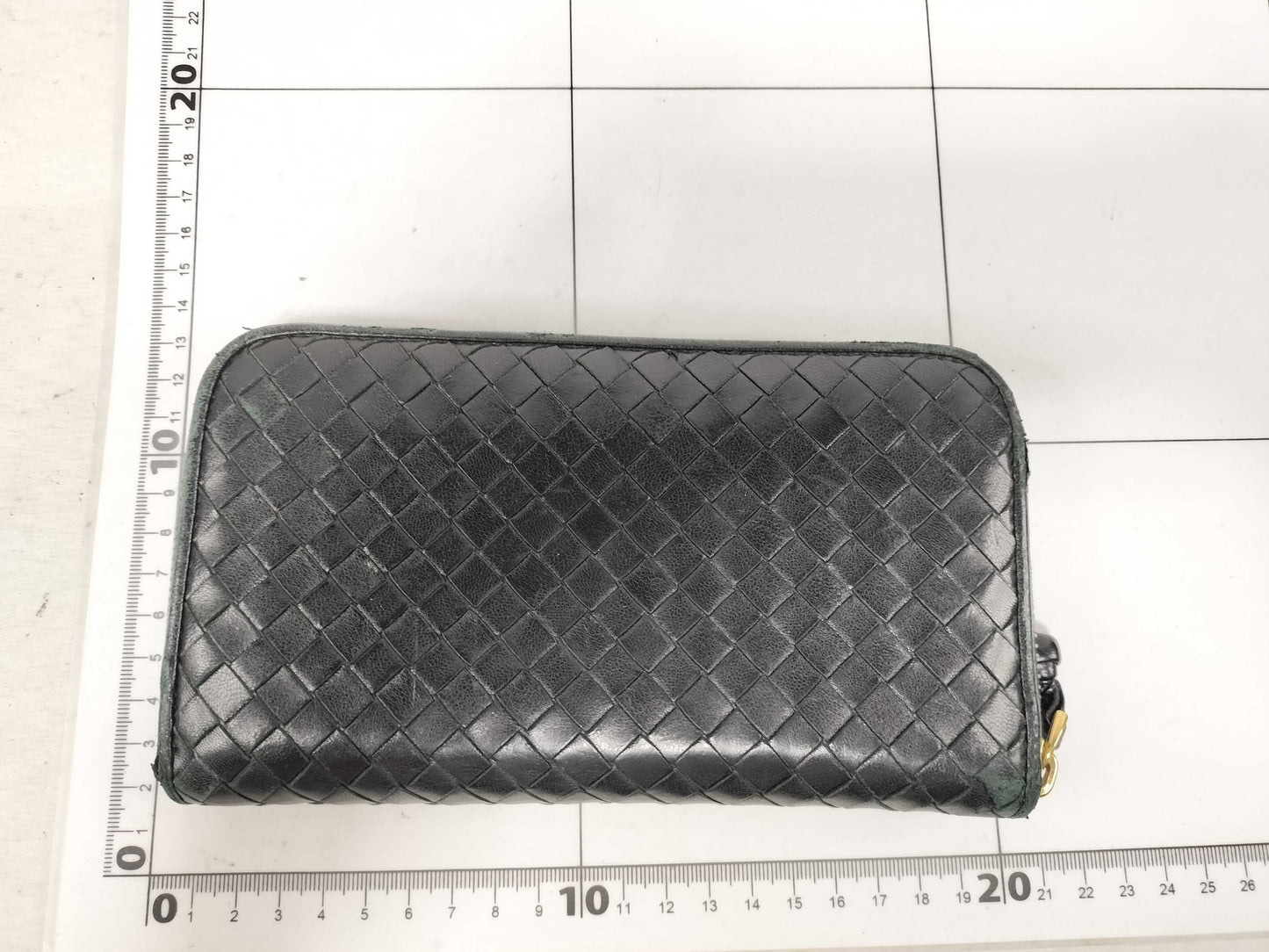 BOTTEGA VENETA Intrecciato Zippy Wallet