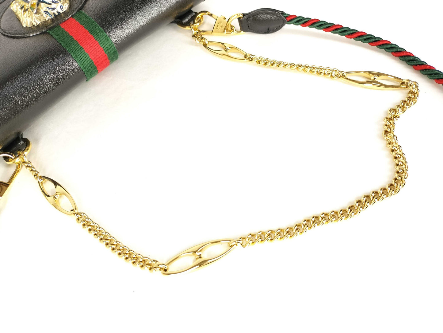 GUCCI Tiger Head Sherry Shoulder Bag