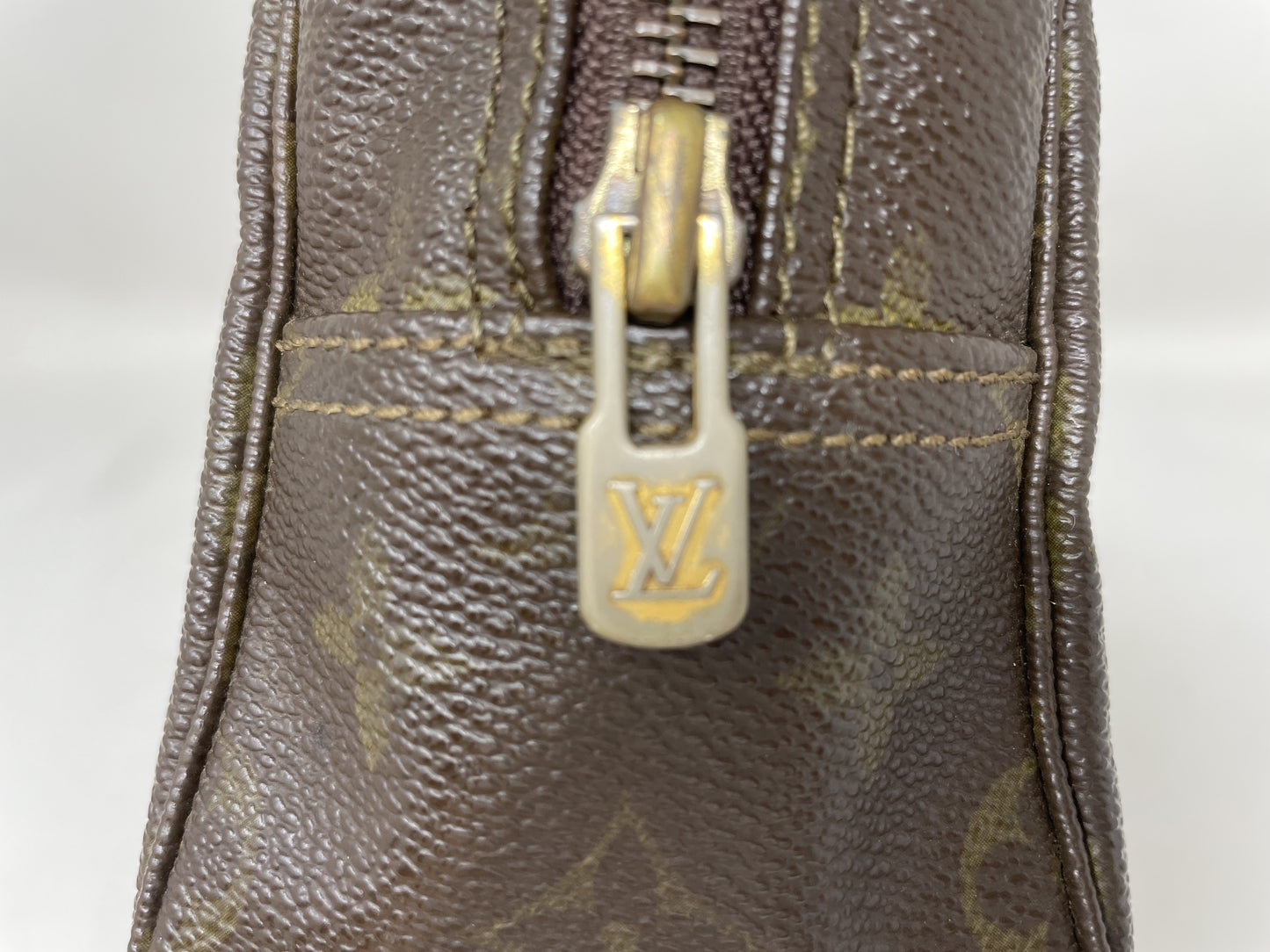 LOUIS VUITTON True Toilet M47522 Clutch Bag