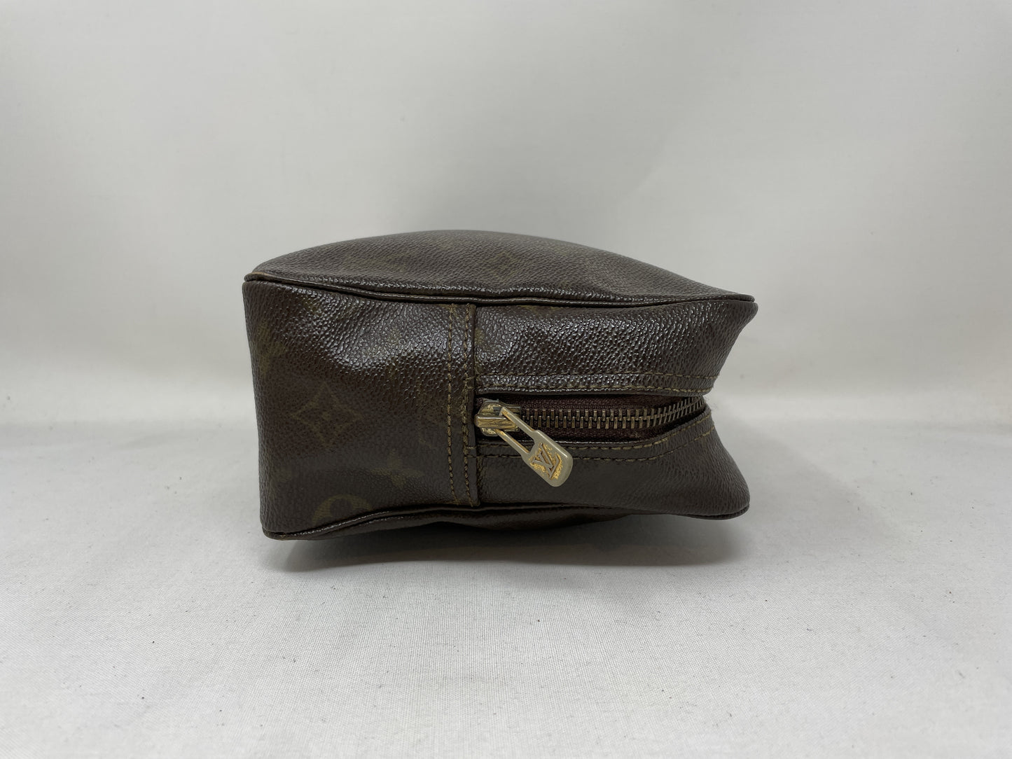 LOUIS VUITTON True Toilet M47522 Clutch Bag