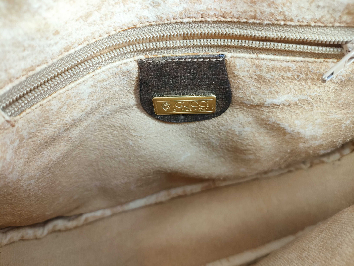 GUCCI GG Supreme GUCCI Shoulder Bag GG Supreme Shoulder Bag