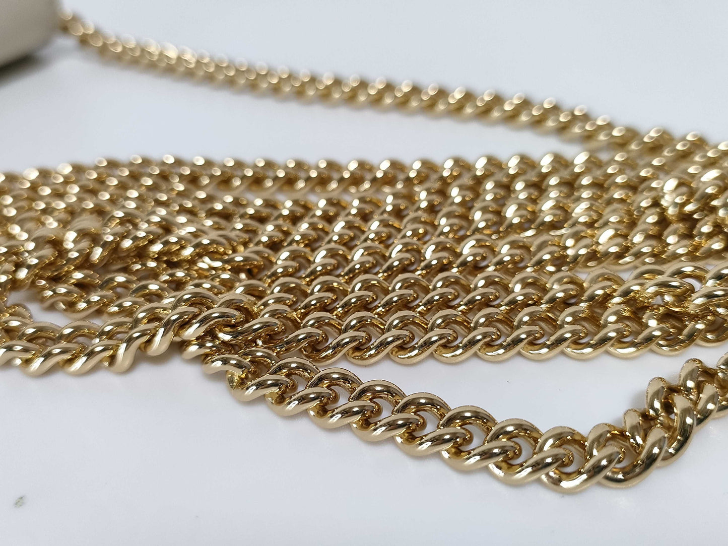 GUCCI Chain Wallet Shoulder Bag