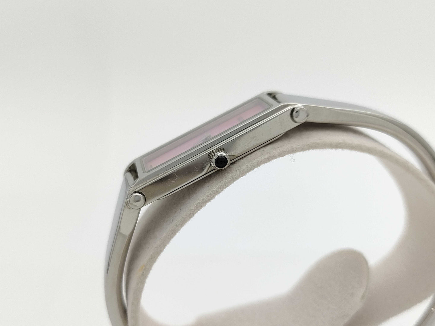 GUCCI 1500L 0833162 Quartz Pink Shell Dial Women's Watch
