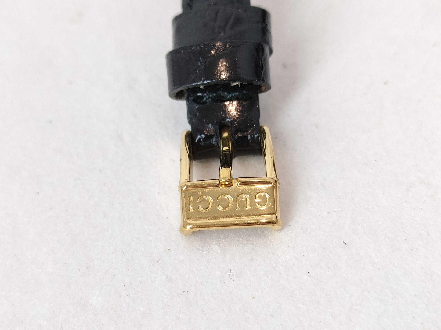 GUCCI GUCCI 2040L S/N 0061688 Round QZ GP/Black/Black Leather 21.5mm 16.5cm Box Women's Watch
