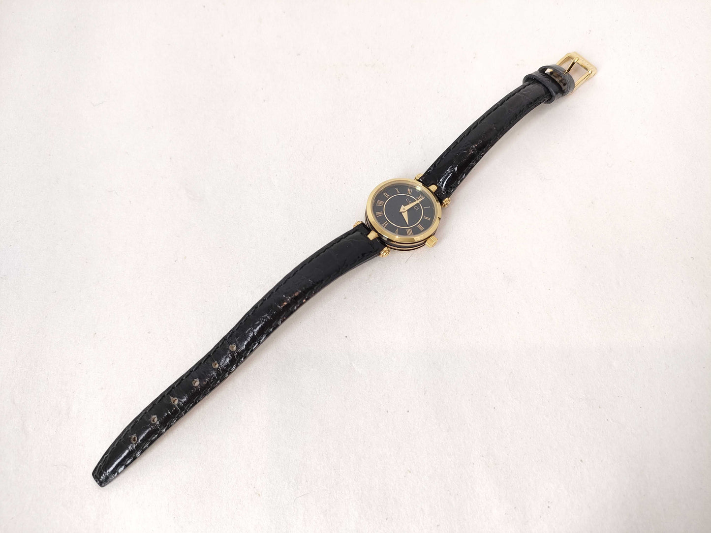 GUCCI GUCCI 2040L S/N 0061688 Round QZ GP/Black/Black Leather 21.5mm 16.5cm Box Women's Watch