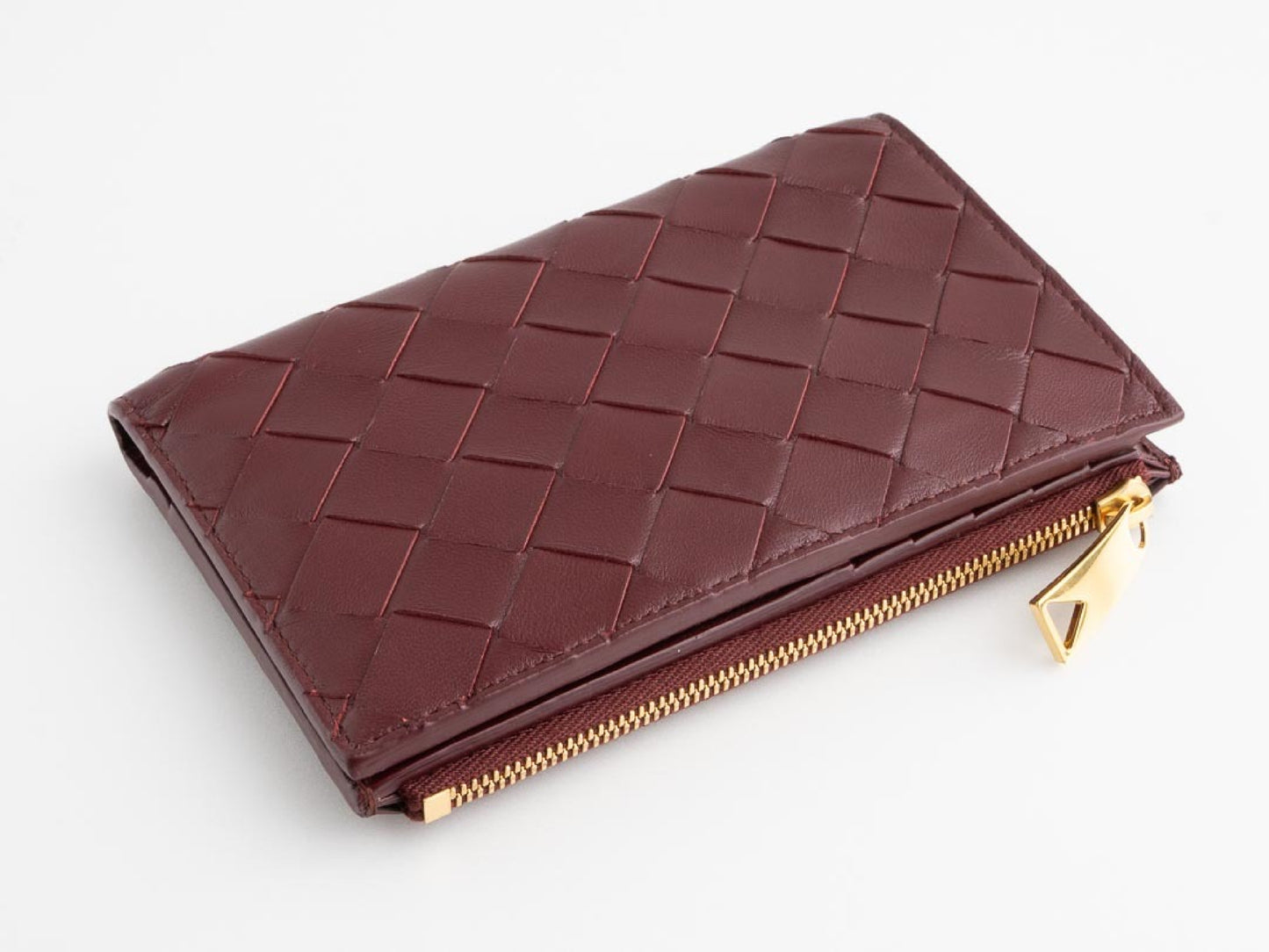 BOTTEGA VENETA Intrecciato Bottega Veneta 749940 Medium Intrecciato Bi-fold Zipper Wallet in Barolo Leather