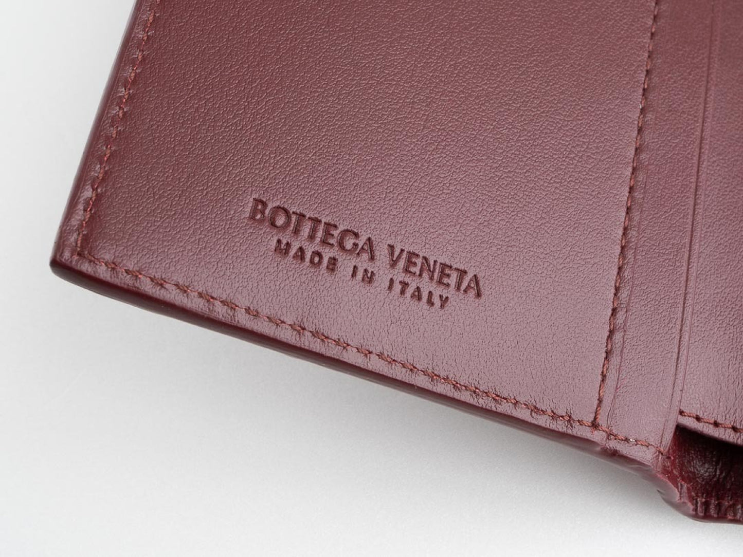 BOTTEGA VENETA Intrecciato Bottega Veneta 749940 Medium Intrecciato Bi-fold Zipper Wallet in Barolo Leather