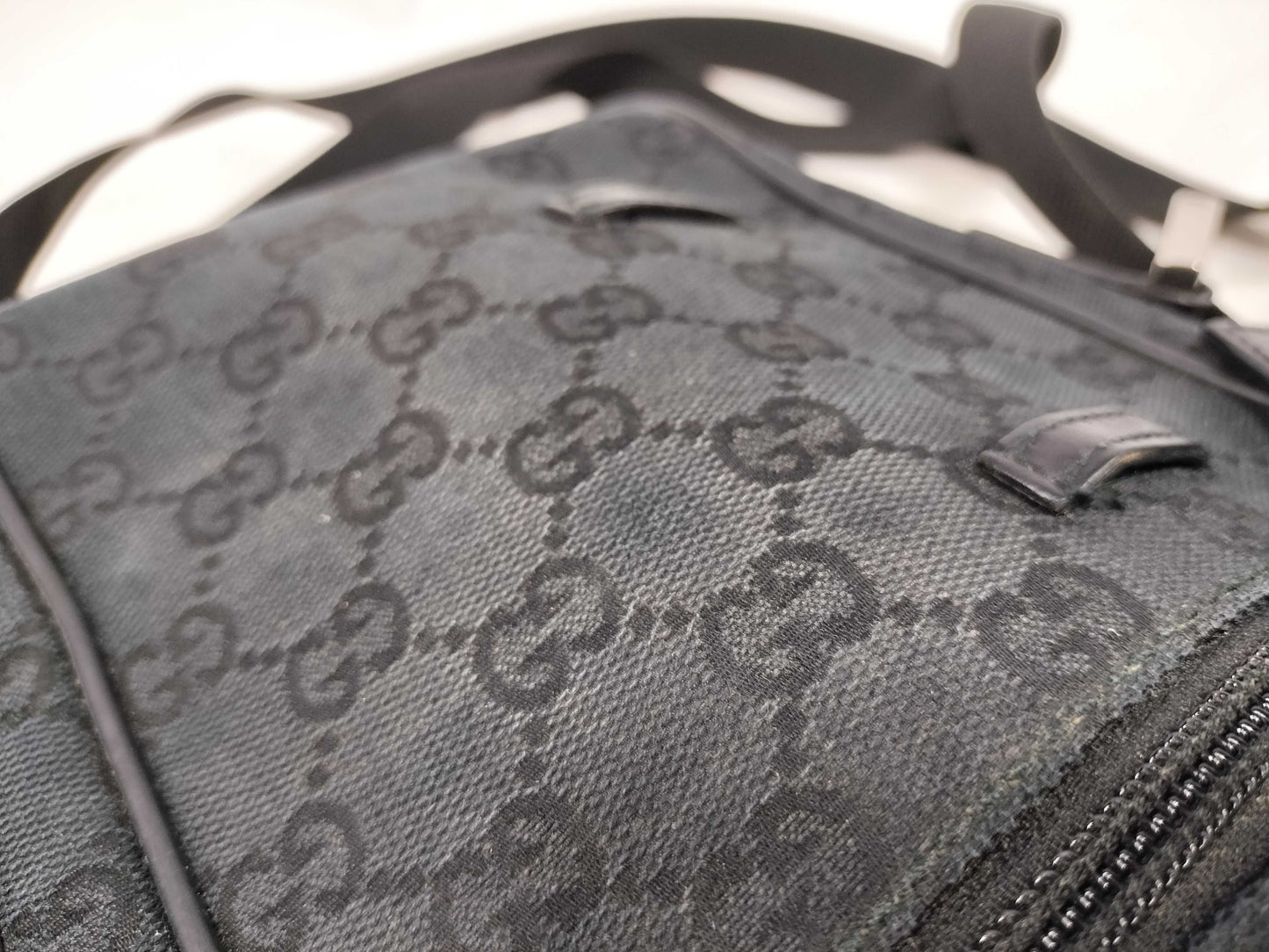 GUCCI GG Canvas Shoulder Bag in Black