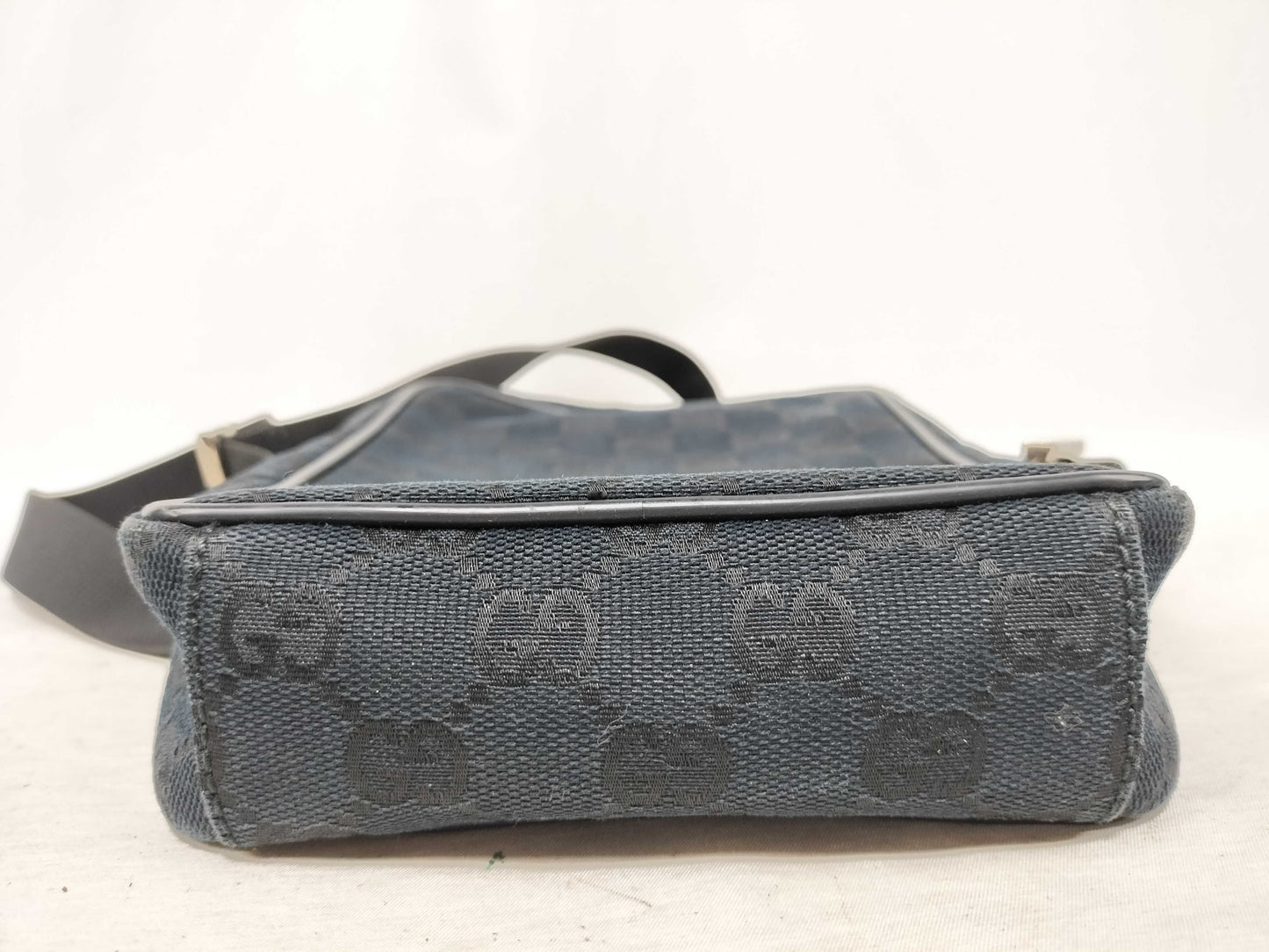 GUCCI GG Canvas Shoulder Bag in Black