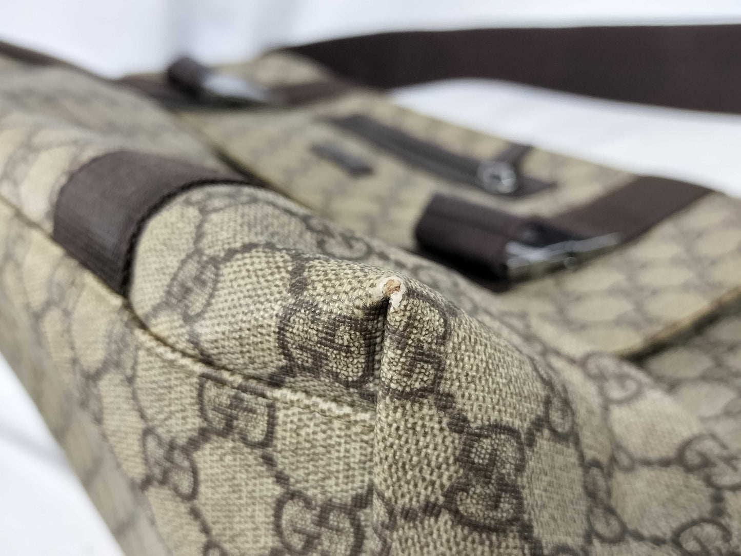 GUCCI GG Supreme Gucci Bag Shoulder Bag