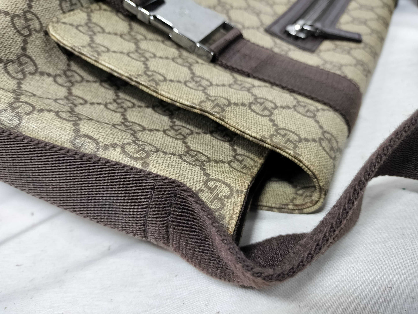 GUCCI GG Supreme Gucci Bag Shoulder Bag