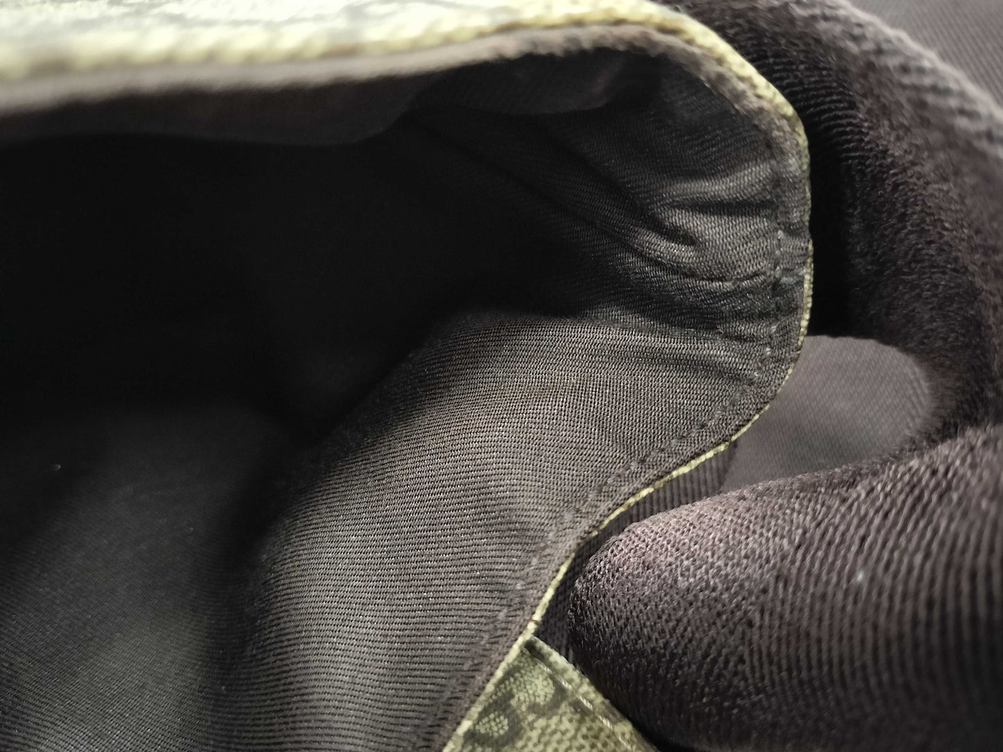 GUCCI GG Supreme Gucci Bag Shoulder Bag