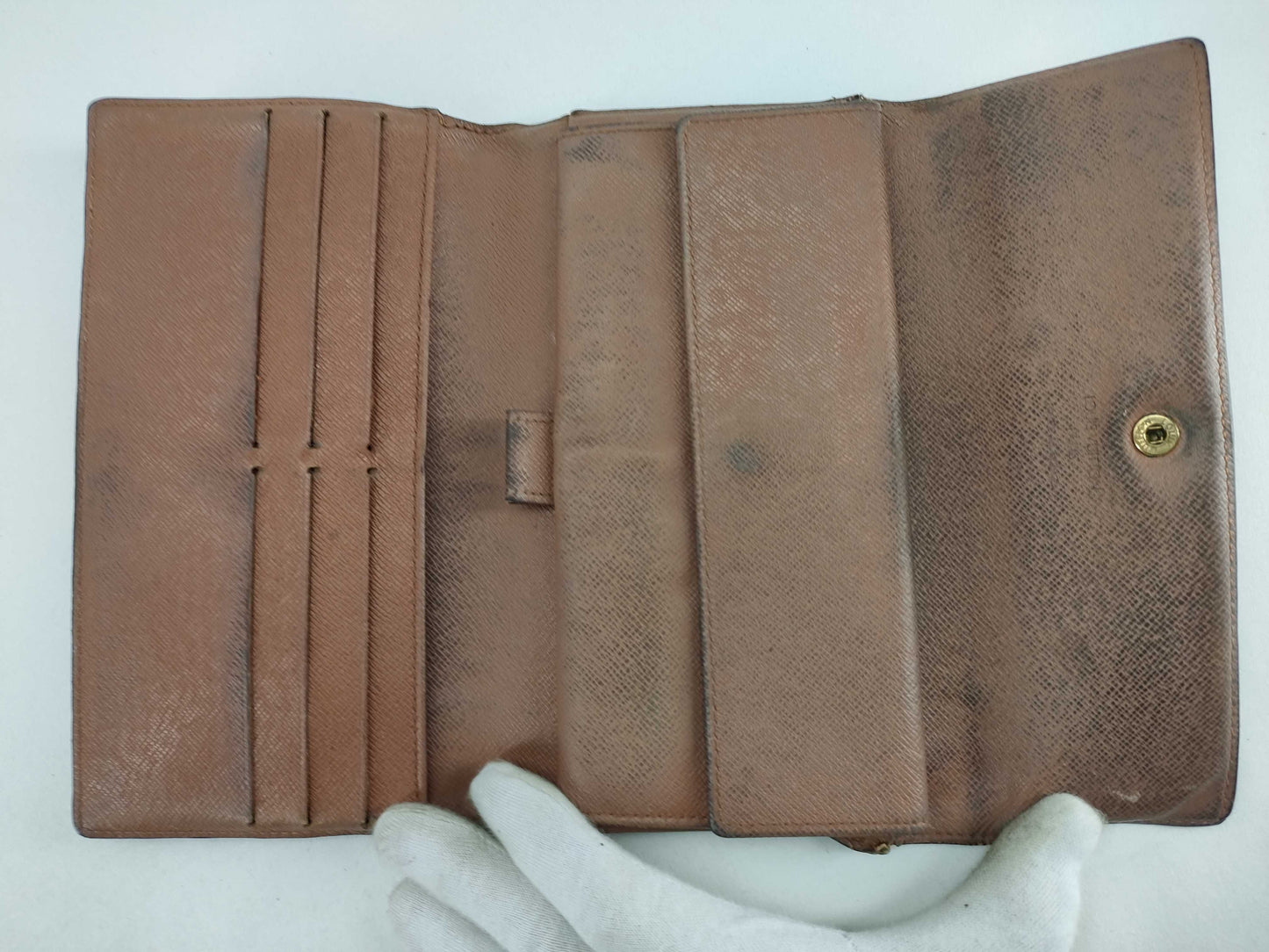 LOUIS VUITTON Monogram Louis Vuitton Monogram Wallet