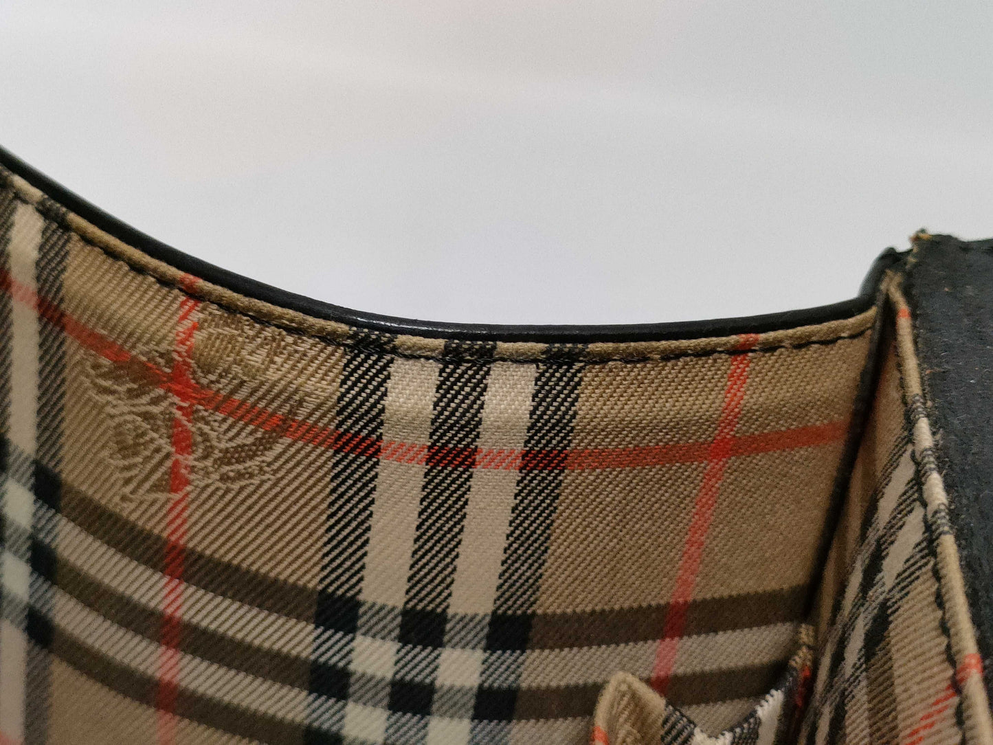 BURBERRY Black Handbag