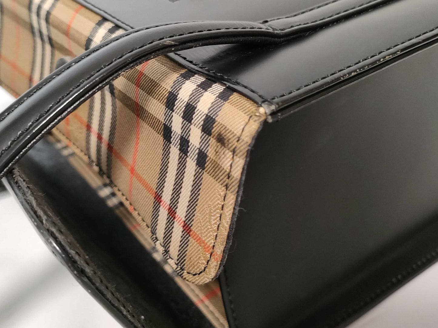 BURBERRY Black Handbag