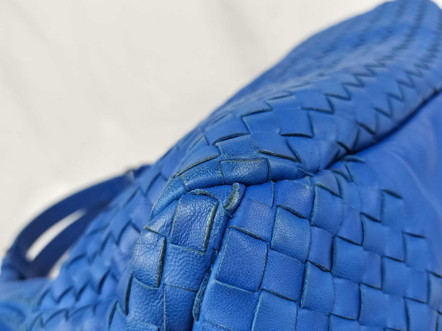 BOTTEGA VENETA Intrecciato Campana Handbag Blue Shoulder Bag
